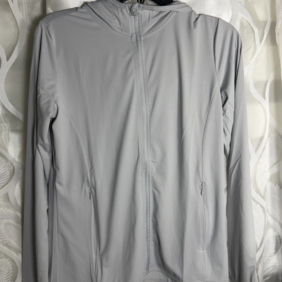 Tops - Women's Light Gray Full-Zip Hoodie
